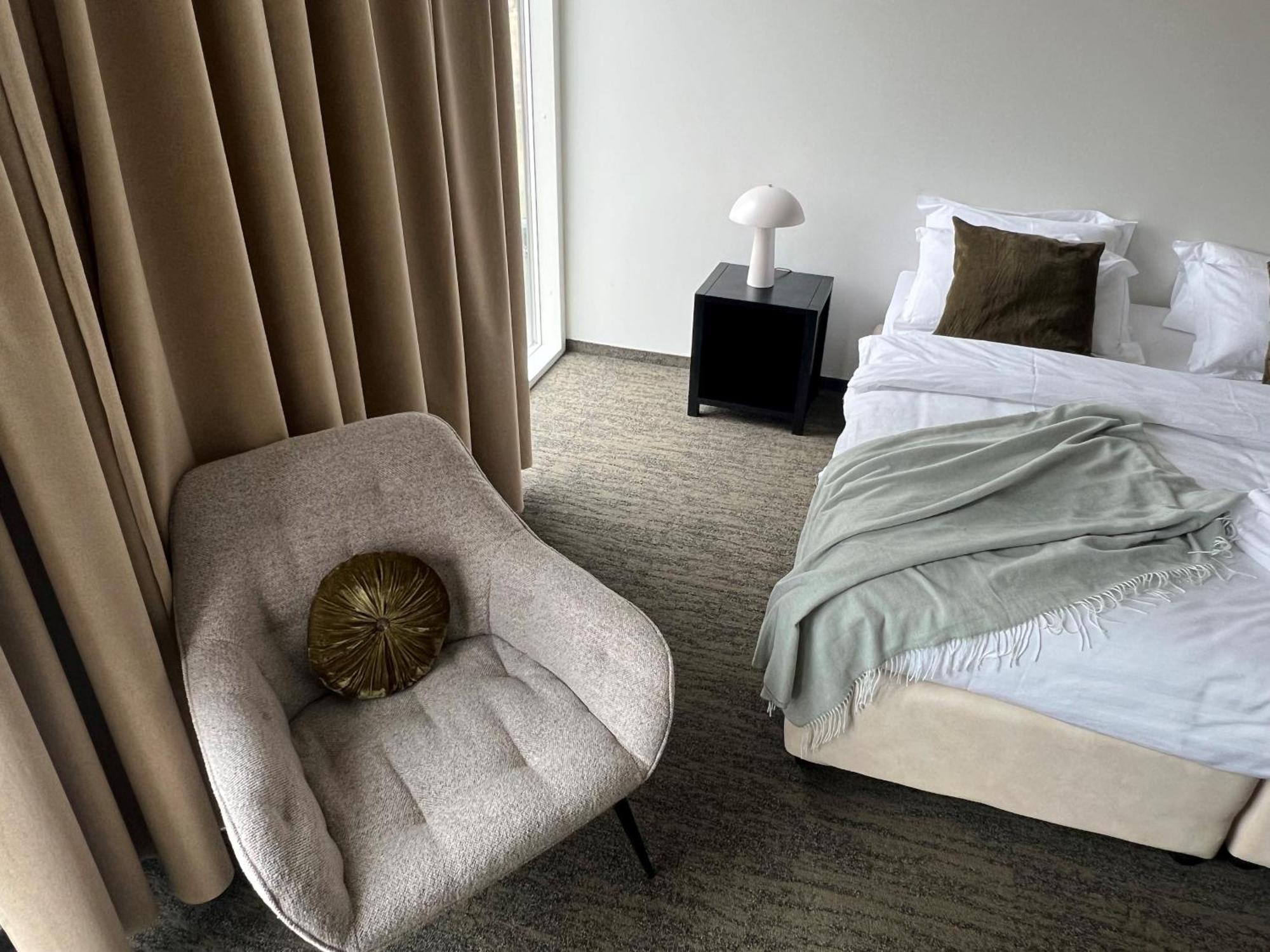 Hotel Bifroest Экстерьер фото