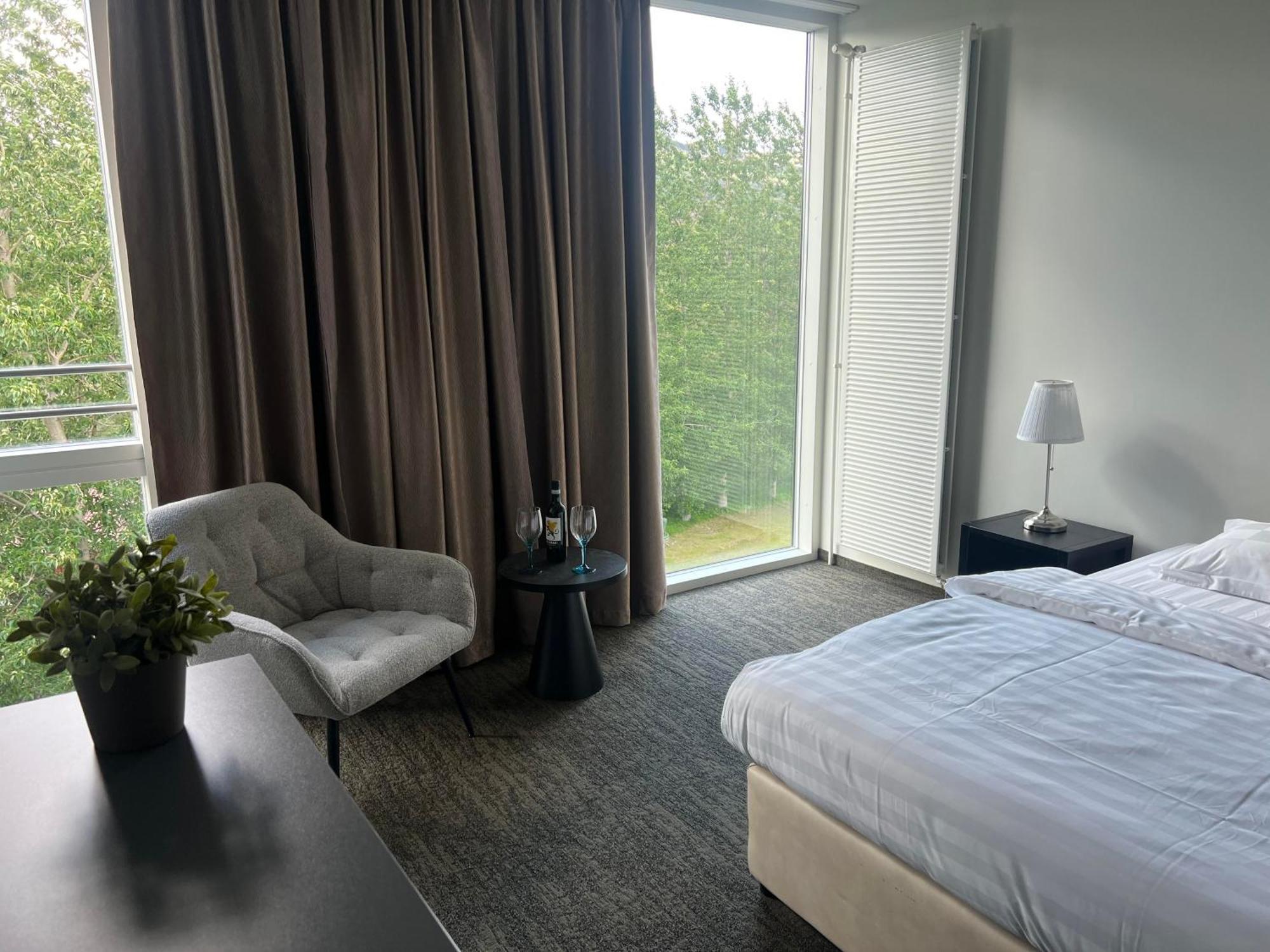 Hotel Bifroest Экстерьер фото